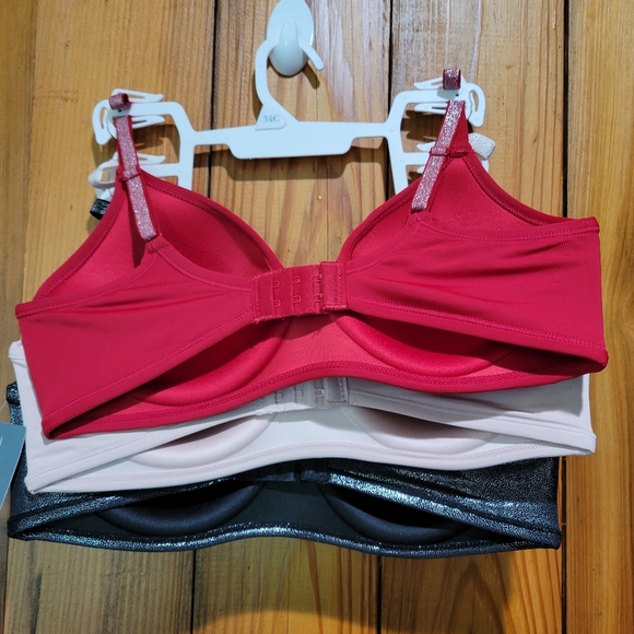 Wild Dream Wire-Free Bra Set - Black, Red, Cream - Picture 3 of 9